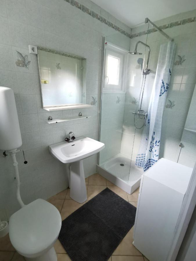Appartement Vallee De Luchon Salles-et-Pratviel Exterior photo